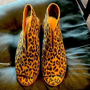 7 1/12 lucky brand hotties fall boots never worn